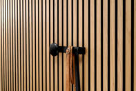 Haakon - Hook long with wooden knob