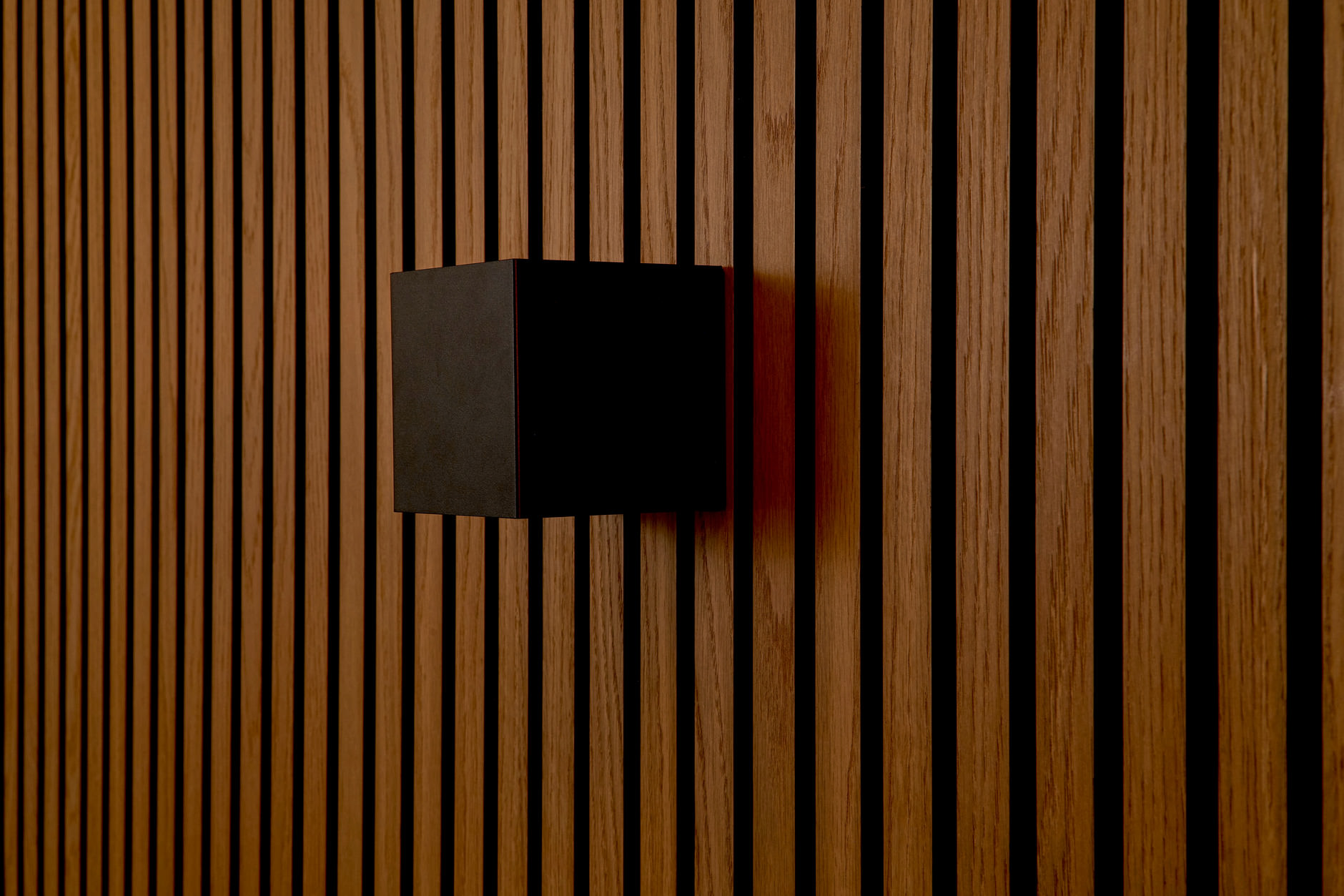 Eirik Cube - aplique de pared