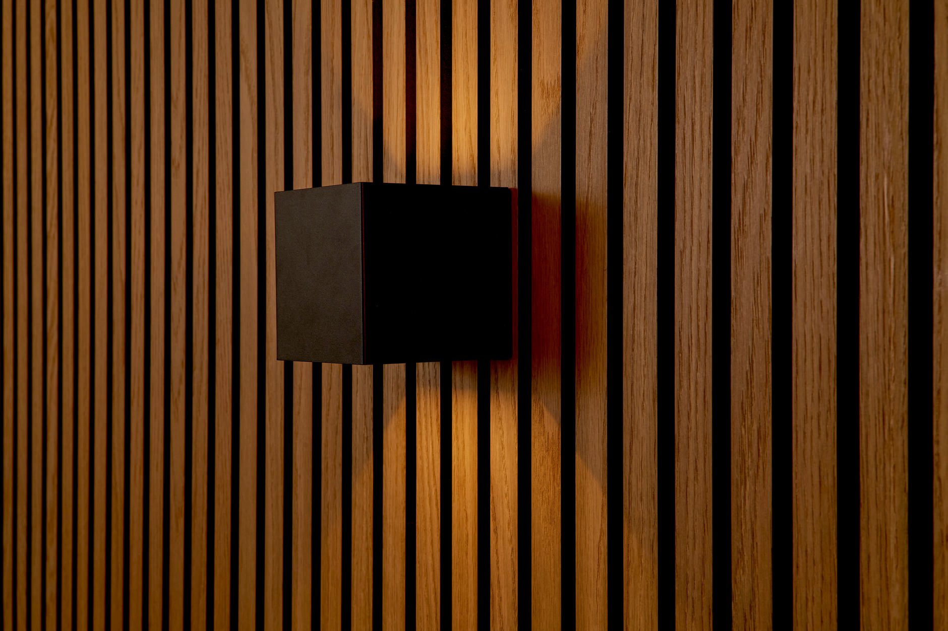 Eirik Cube - Wall light