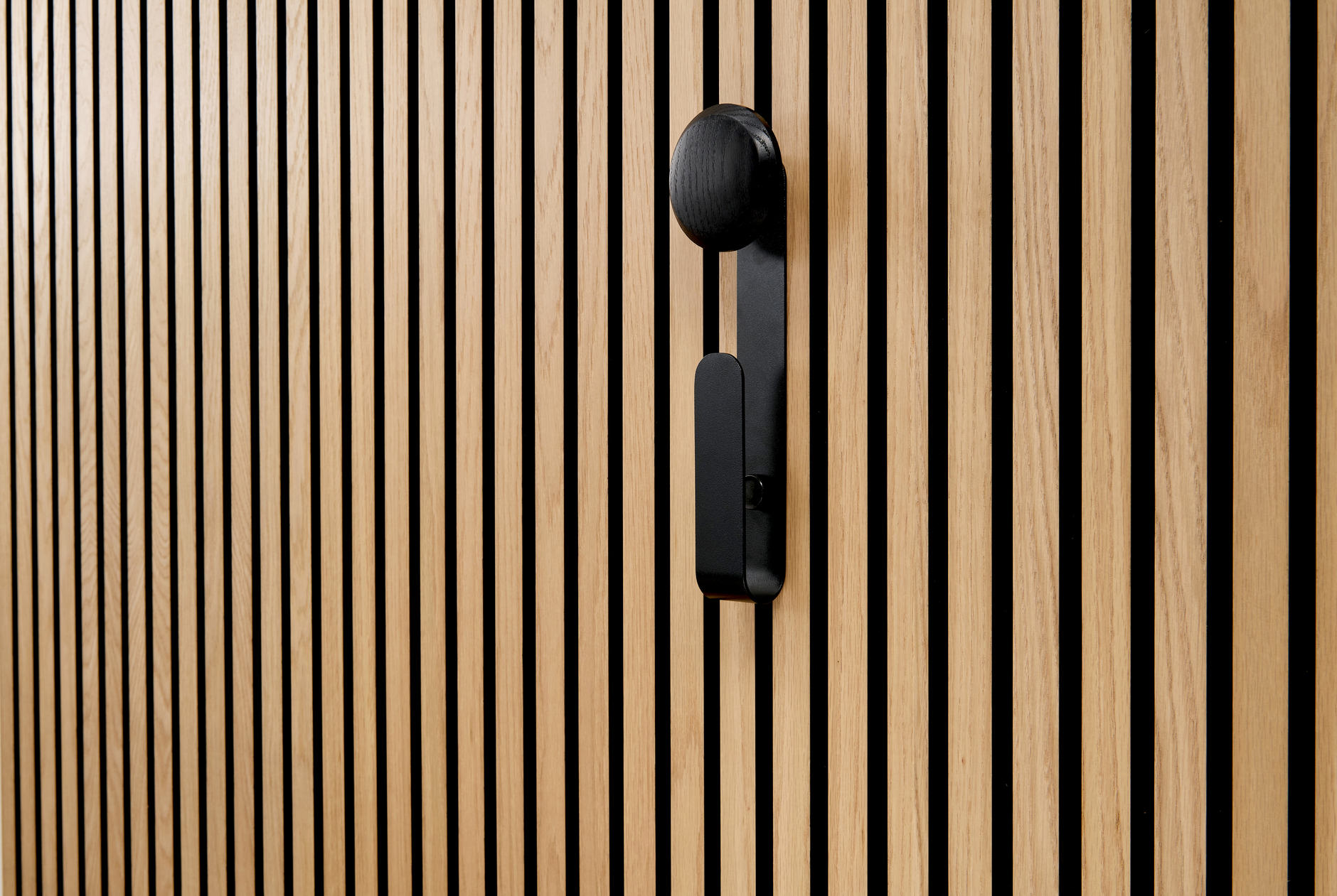 Haakon - Hook long with wooden knob
