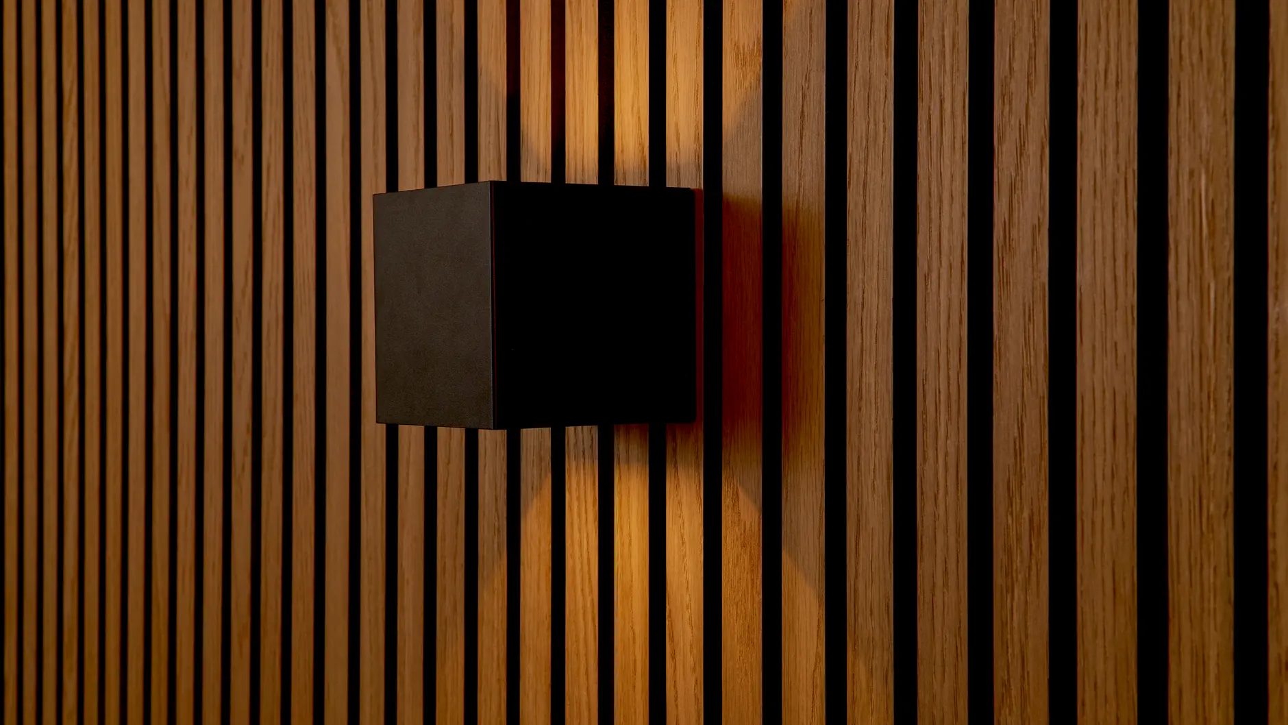 Eirik Cube - Wandleuchte