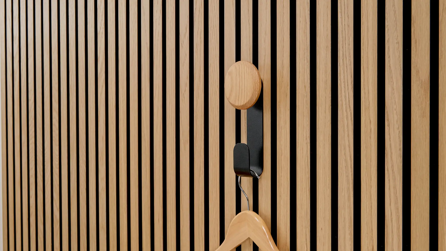 Jesper - Haken kurz mit Holzknopf